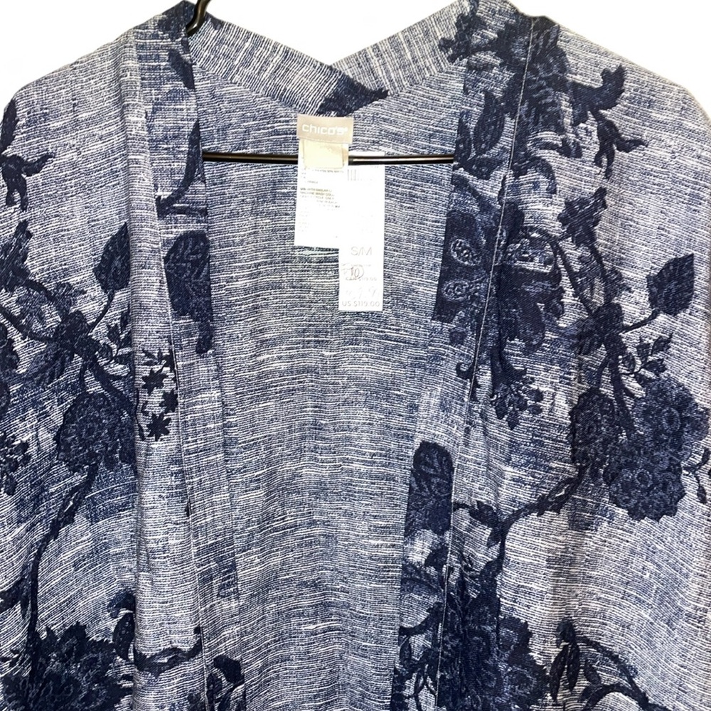 Chicos - Picture 2 of 8